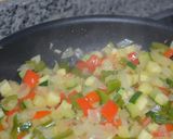 Foto del paso 2 de la receta: Empanada de verduras con gorgonzola y nueces