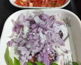 A picture of step 2 of Tomato Rice / Thakkali Sadam.