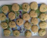 Foto langkah ke 4 dari resep Perkedel Kentang ala Ibunda Shevara.