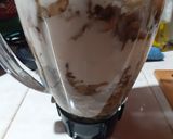 A picture of step 11 of Cream of Mushroom Soup with Bechamel Sauce.