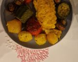 عکس مرحله 7 از دستور ماهی سالمون و سبزیجات تنوری 🍣🍄‍🟫🥒🥔🍅🥦