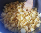 Foto del paso 3 de la receta: Papas con langostinos y chocos 🦐🦑🥔