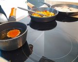 Foto del paso 5 de la receta: Merluza confitada con puré de patatas y hortalizas