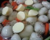 รูปขั้นตอนการทำที่ 10 ของ ต้มจืดเงาะไส้หมูสับ