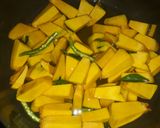 A picture of step 3 of Pumpkin stir fry.