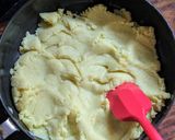 A picture of step 4 of Til Khoye ke Laddoo.