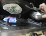 A picture of step 3 of Garlic butter naan.