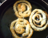 A picture of step 3 of Instant Jalebi.
