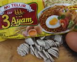 Foto langkah ke 1 dari resep Mie Telor Nyemek-Pedas.