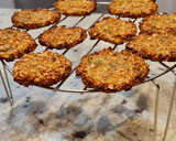 Foto del paso 5 de la receta: Galletas de avena, plátano y canela sin harina ni azúcar