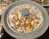 Foto del paso 5 de la receta: Pizza rústica con butifarra y champiñón