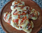 Foto langkah ke 4 dari resep Sausage Bread (Roti Sosis).