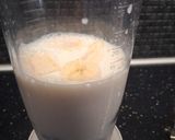 Φωτογραφία βήματος 1 της συνταγής Smoothie με raspberries ταχίνι και μπανάνα