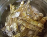 Foto langkah ke 3 dari resep Sambel Goreng Basah (Kentang, Wortel, Teri).