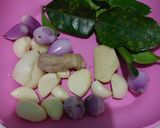 Foto langkah ke 1 dari resep Soto ceker istimewa.