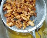รูปขั้นตอนการทำที่ 7 ของ หนังไก่ทอดกรอบ