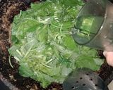 Foto langkah ke 4 dari resep Sayur Bayam Bakso.