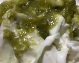 Foto del paso 4 de la receta: Tostadas de frijol 🫘 con col