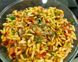 A picture of step 3 of Diet Bhel.