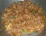 A picture of step 6 of Egg keema burger.