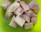 A picture of step 1 of Garlic and wine swordfish.