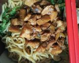 Foto langkah ke 6 dari resep Mie Ayam Goreng (Miyago) Gampang NO MSG.