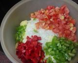 Foto del paso 2 de la receta Ensalada de papas cocidas con palitos de cangrejo, atún y huevo duro