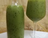 A picture of step 5 of Kiwi mint lemonade.