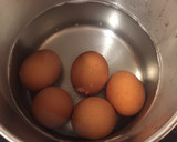 Foto del paso 2 de la receta: Huevos a la “mimosa”, sin gluten, sin lactosa