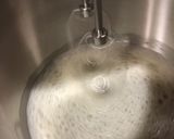 A picture of step 3 of Keto Pearl Fresh Cream Cake.