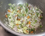 முட்டை நூடுல்ஸ் ரெசிபி ஸ்டேப் 2 புகைப்படம்