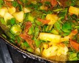 तोरी आलू छिलकों की सब्जी (tori aloo chikle ki sabzi reicpe in Hindi) रेसिपी चरण 3 फोटो