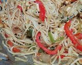 A picture of step 6 of Chilli Garlic Chowmein.