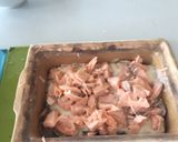 A picture of step 4 of Russian-style pie.