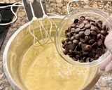 Foto del paso 6 de la receta: “Pastel de naranja con pepitas de chocolate”. (Orange cake with chocolate chips)