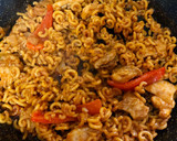 Foto del paso 2 de la receta: Fideuá caldosa de pollo