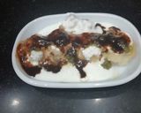 A picture of step 6 of Dahi Vada Chaat.