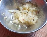 A picture of step 3 of Poutine 'Yorkshire' version.