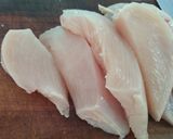 Foto langkah ke 2 dari resep Crispy Chicken Fillets (full herbs, plus frozen tips).
