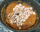 Foto del paso 5 de la receta: Fideuà amb calamar i gamba vermella