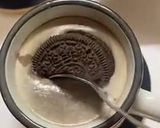 صورة لخطوة 3 من وصفة هوت شوكلت الاوريو ☕️