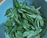 Foto langkah ke 2 dari resep Sambal Oncom Kemangi.