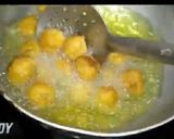 A picture of step 3 of Veg Dry Manchurian.