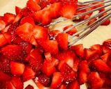 Foto del paso 4 de la receta: Magdalenas de fresas y ricotta 🍓 🧁 🍙