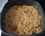 Csirkemájas tejszínes spagetti recept fázis 4 fotója