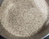 A picture of step 1 of Till Chikki.