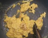 รูปขั้นตอนการทำที่ 2 ของ Miso Butter Scrambled Eggs ไข่คนเนยมิโซะ