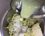 Foto langkah ke 2 dari resep Kue Mochi Ubi Isi Kismis さつまいもとレーズンのおやき.