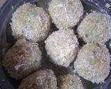 A picture of step 7 of Chicken garlic balls.