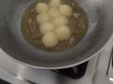 ब्रेड गुलाबजाम (Bread Gulabjamun Recipe in Marathi)